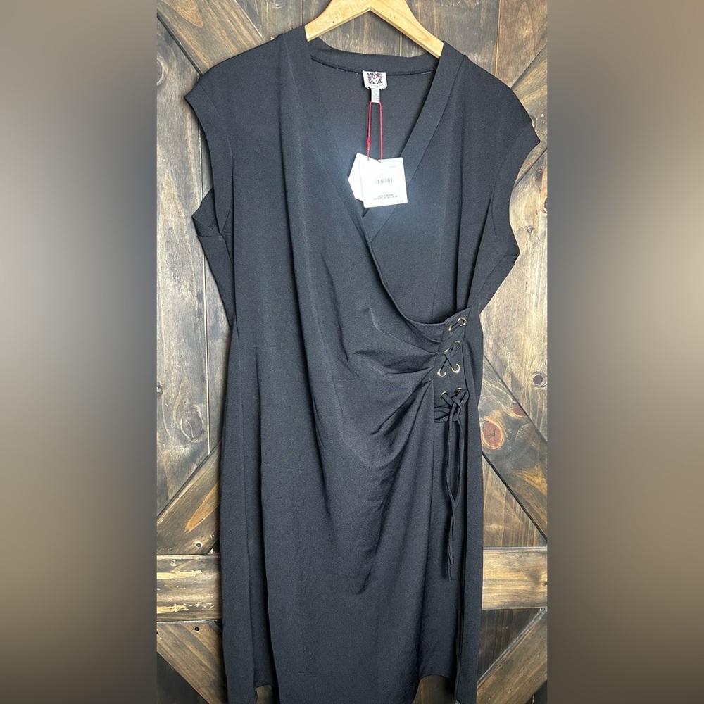 Anne Klein 1X Faux Wrap Dress Cap Sleeve Side Lace Gold Accent Black